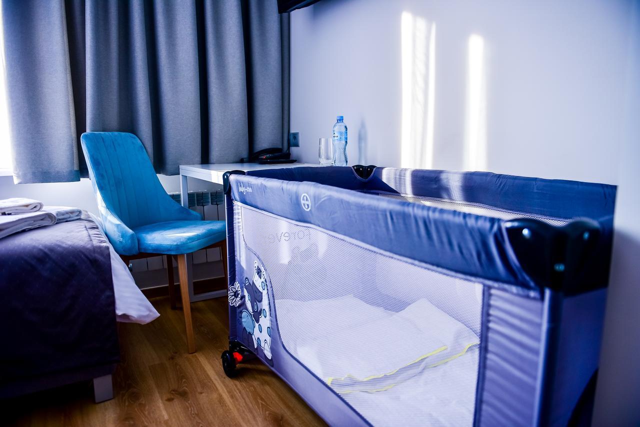 Hotel Coliber Klobuck Eksteriør billede
